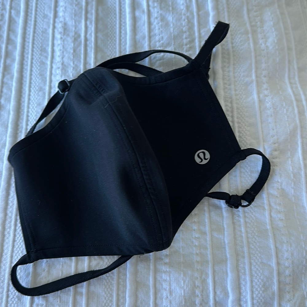 Lululemon face mask
